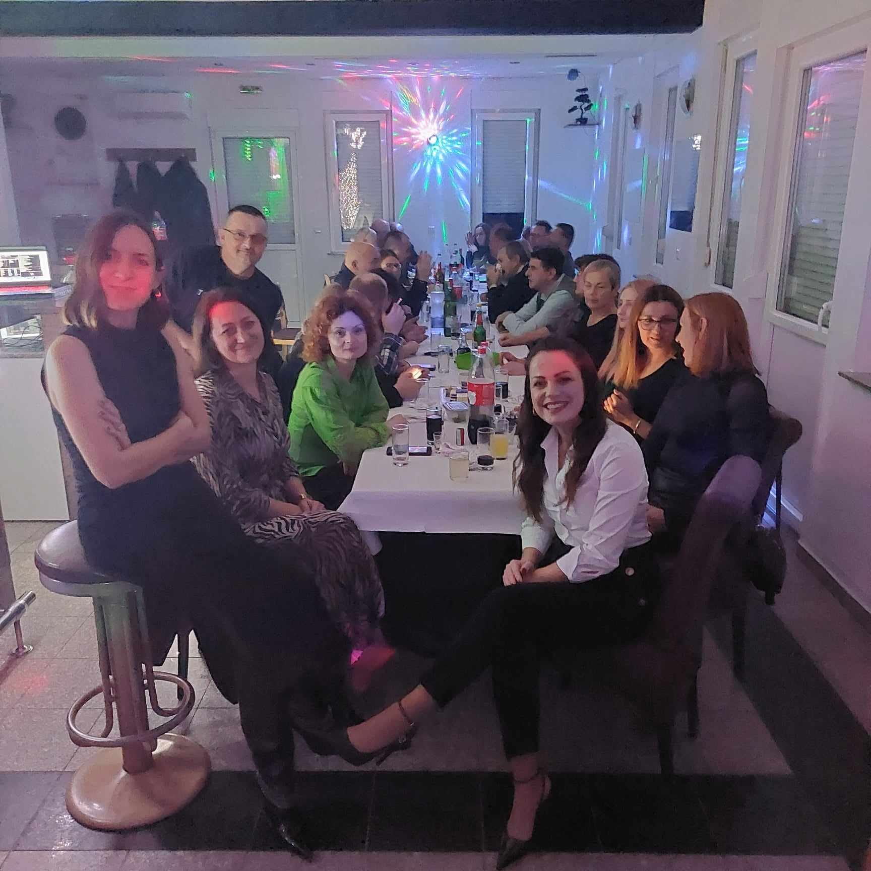 Trenutno pregledavate Novogodišnji domjenak